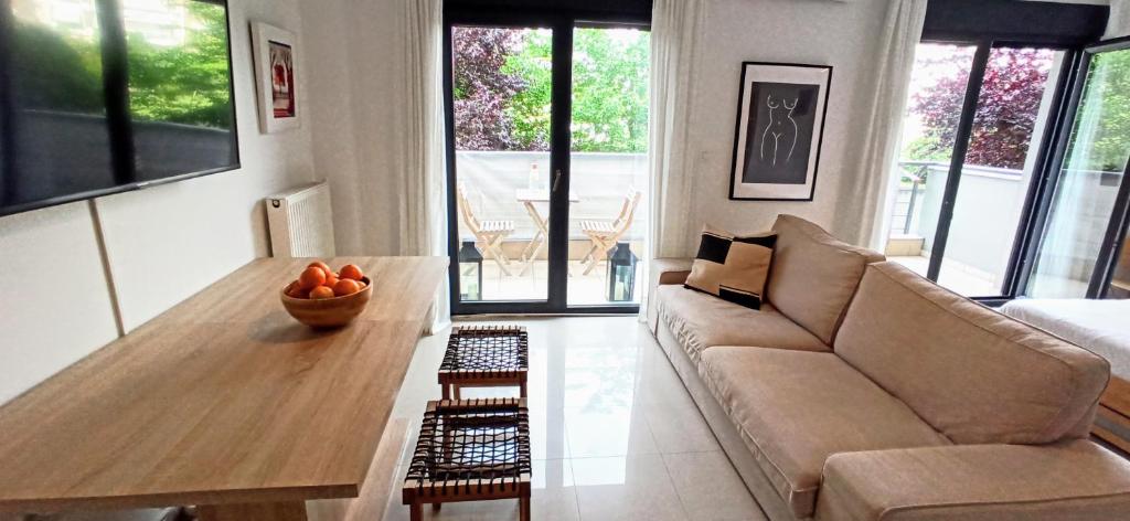 Posedenie v ubytovaní Grand Getaway Suite 300mts from the Beach