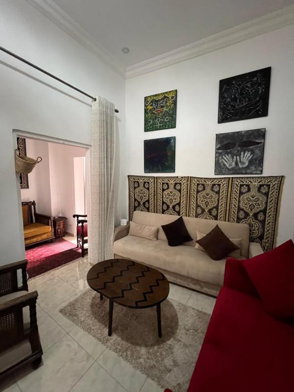 Prostor za sedenje u objektu Cozy apartment in the heart of Kasbah Tangier