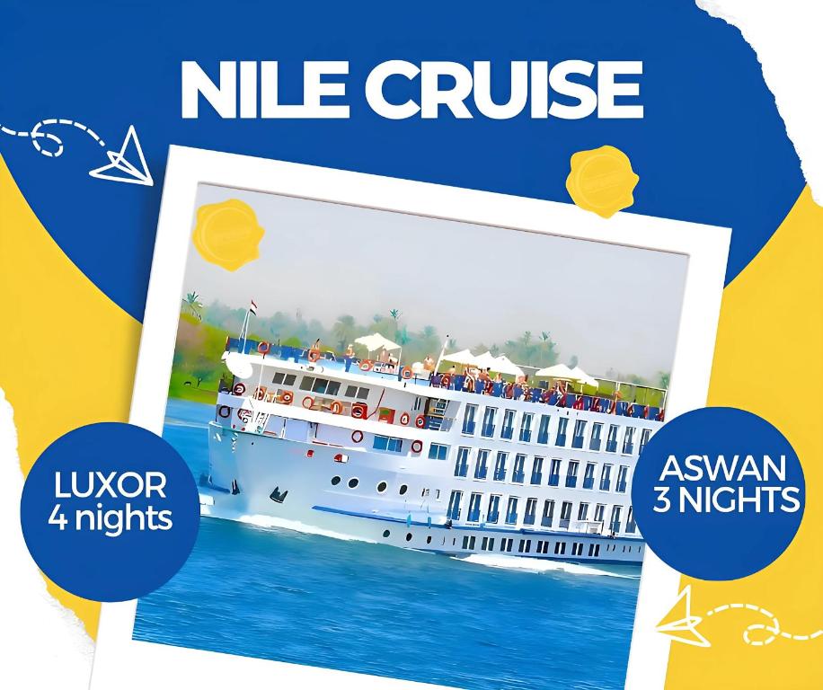 亞斯文的住宿－NILE CRUISE NL Every Thursday from Luxor 4 nights & every Monday from Aswan 3 nights，一艘游轮在水面上,有文字 ⁇ 游