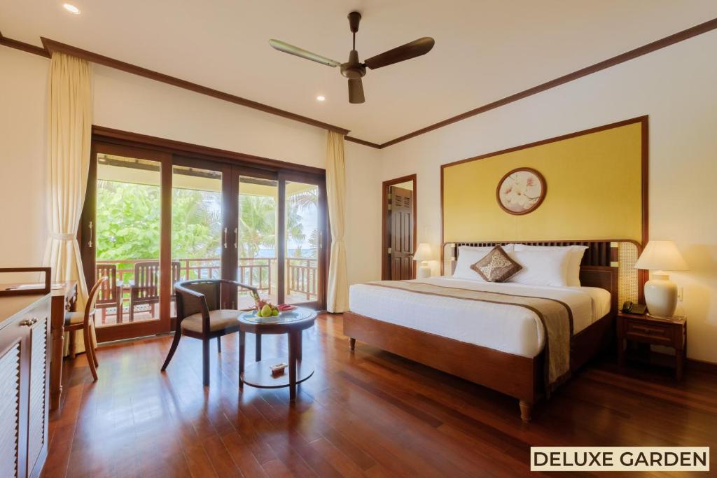 Phòng Deluxe Giường Đôi Nhìn Ra Vườn