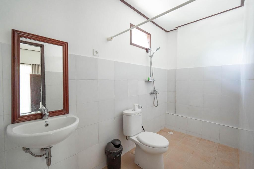 Koupelna v ubytování Brisk Homestay Uluwatu RedPartner