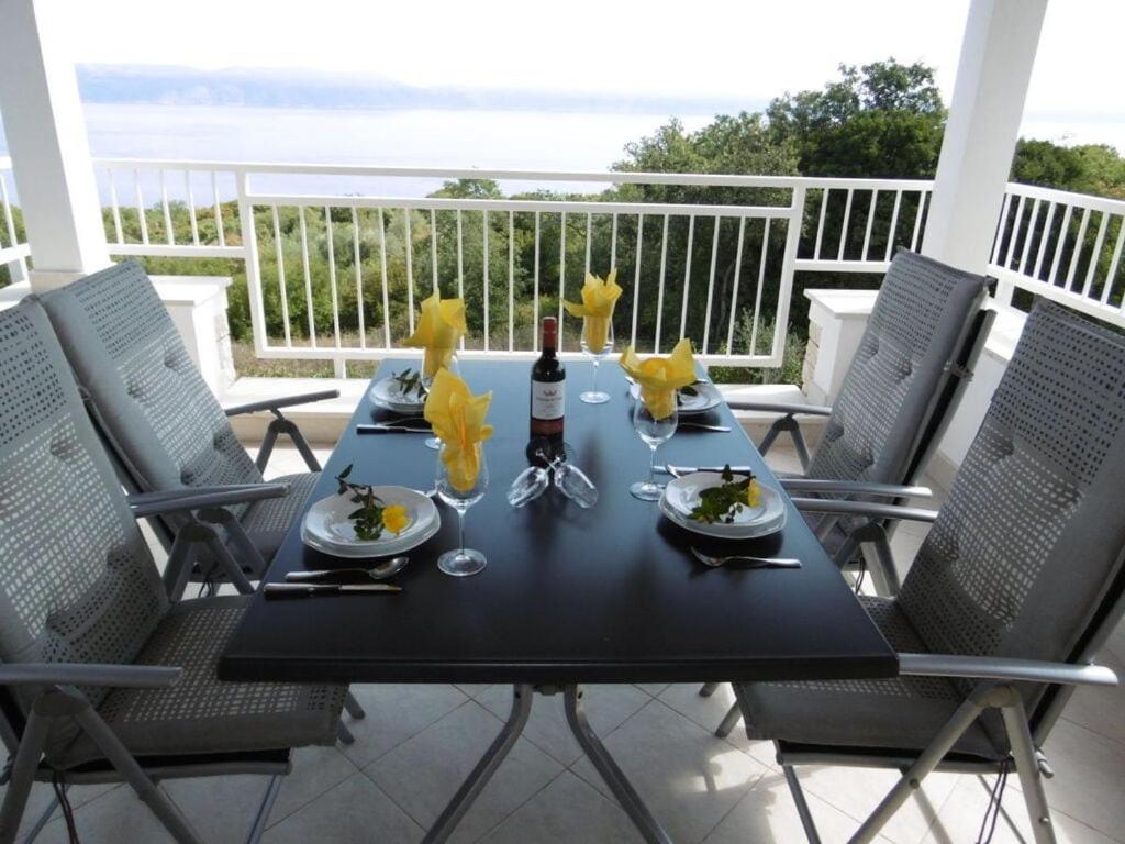 Μπαλκόνι ή βεράντα στο Villa Isabel and Imo