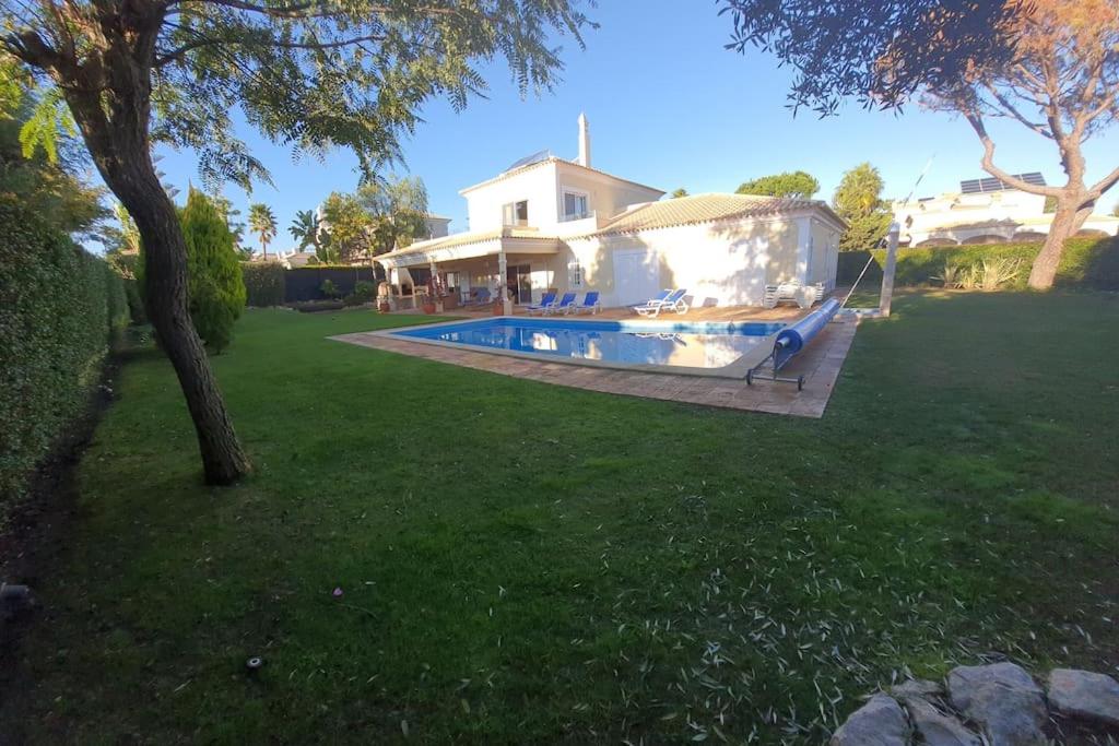 Luxury Private 5 bedroom Villa pool, golf, Algarve
