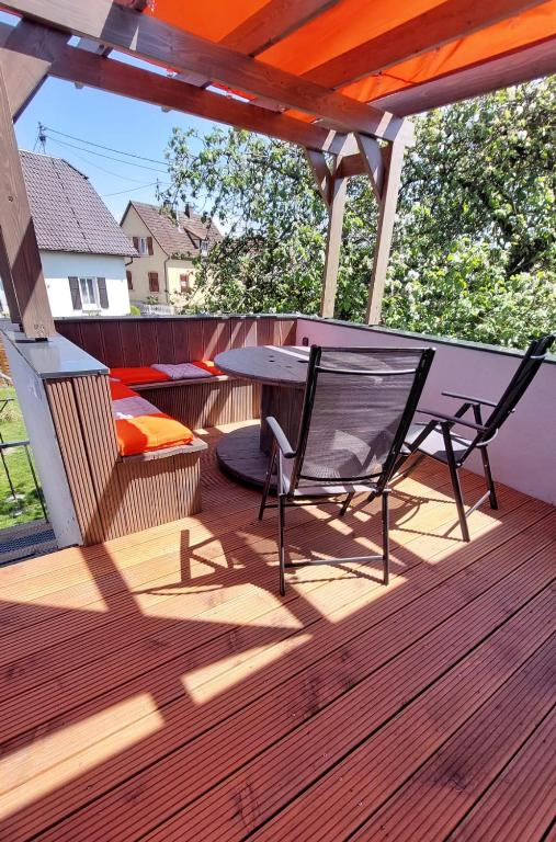 Balcone o terrazza di Gite Au pommier fleuri et son "Appart" indépendant