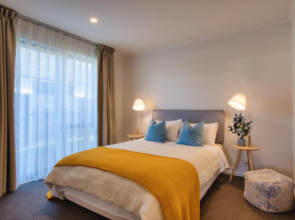 Cozy Retreat on Serene Street - Resim 2