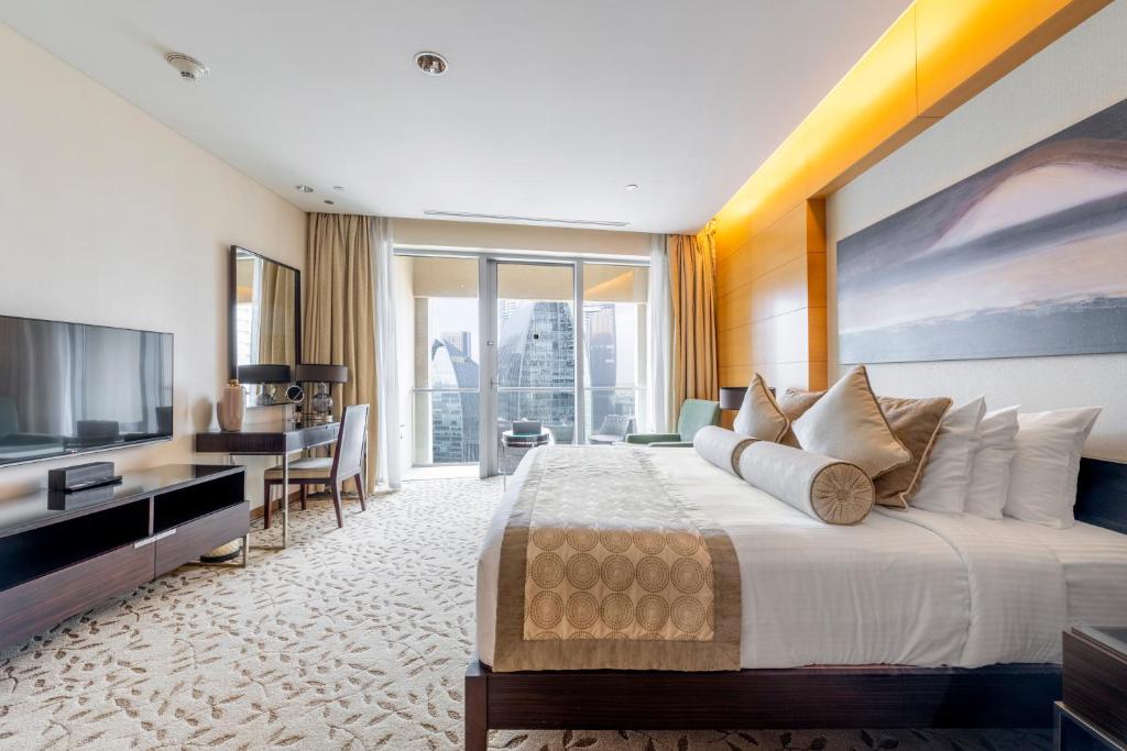 خیابان مد Emaar Residences، که قبلا آدرس دبی مال بود