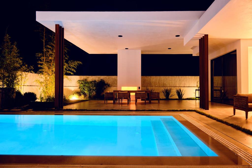 Bazén v ubytování Ashta Suites / Zen Suite nebo v jeho okolí