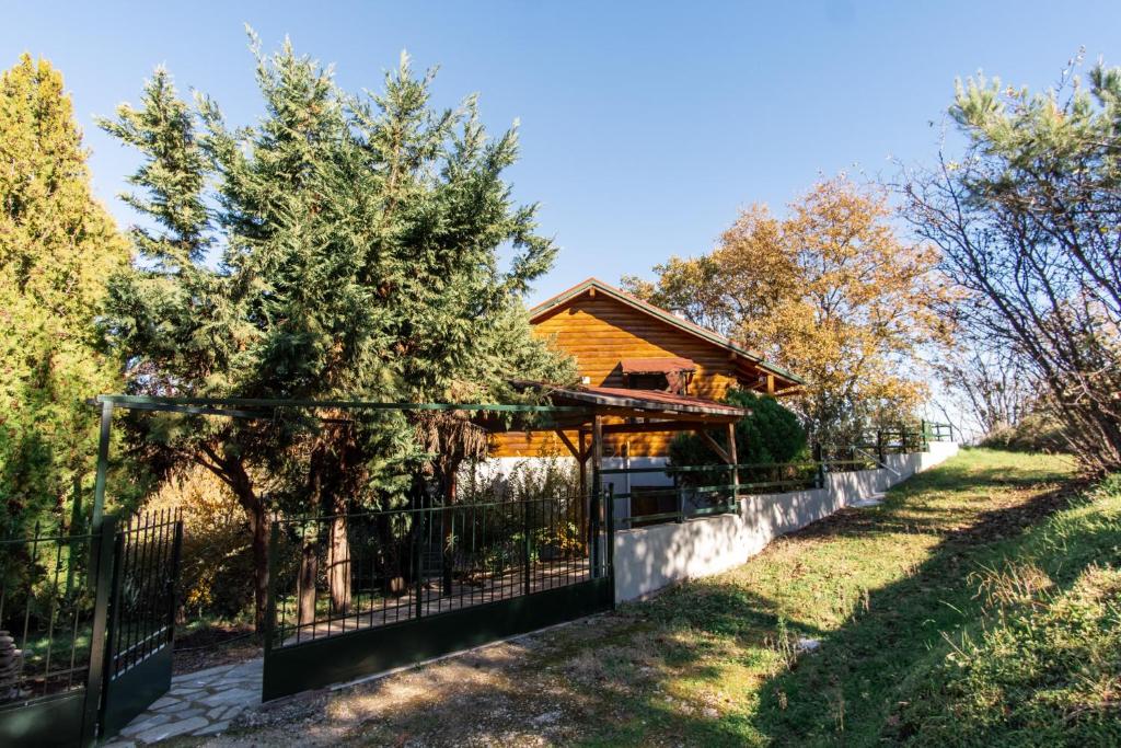 Zeus-Village οικισμός φινλανδικών chalet με πισίνες & γυμναστήριο - Chalet Ioli