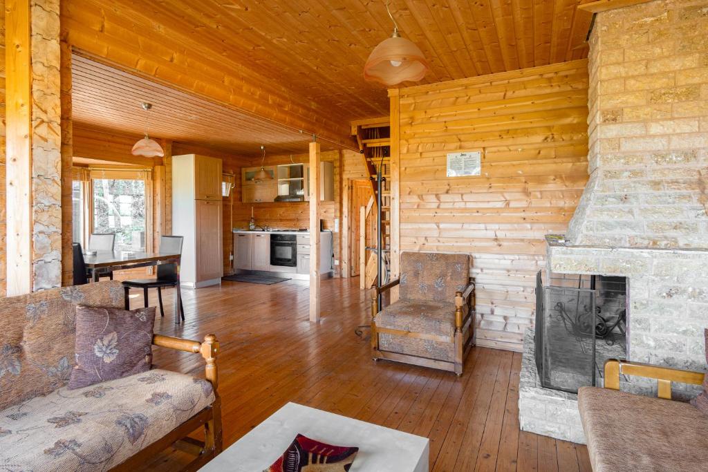 Zeus-Village οικισμός φινλανδικών chalet με πισίνες & γυμναστήριο - Three-Bedroom Villa
