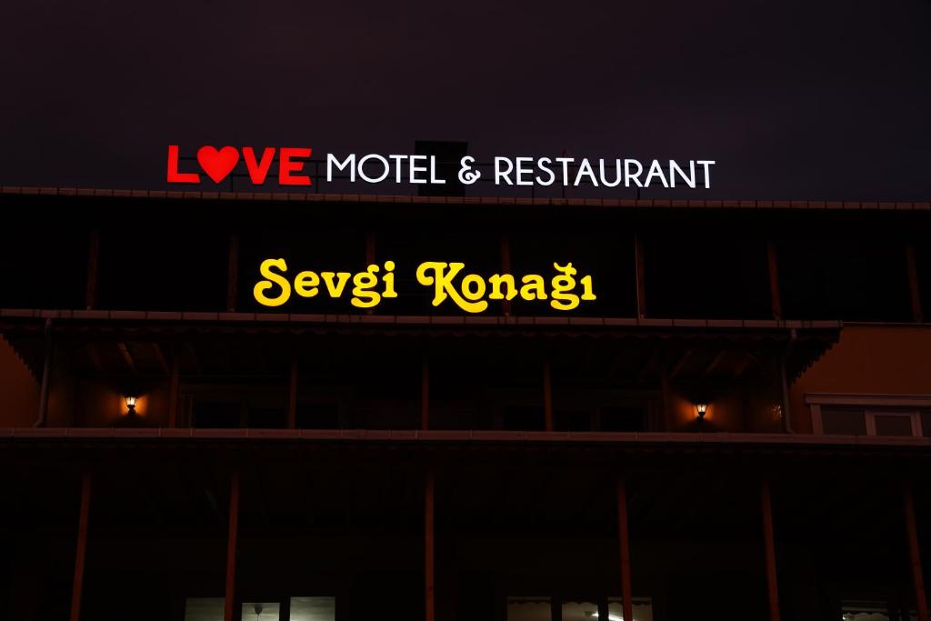 Certifikát, hodnocení, plakát nebo jiný dokument vystavený v ubytování Sevgi Konağı