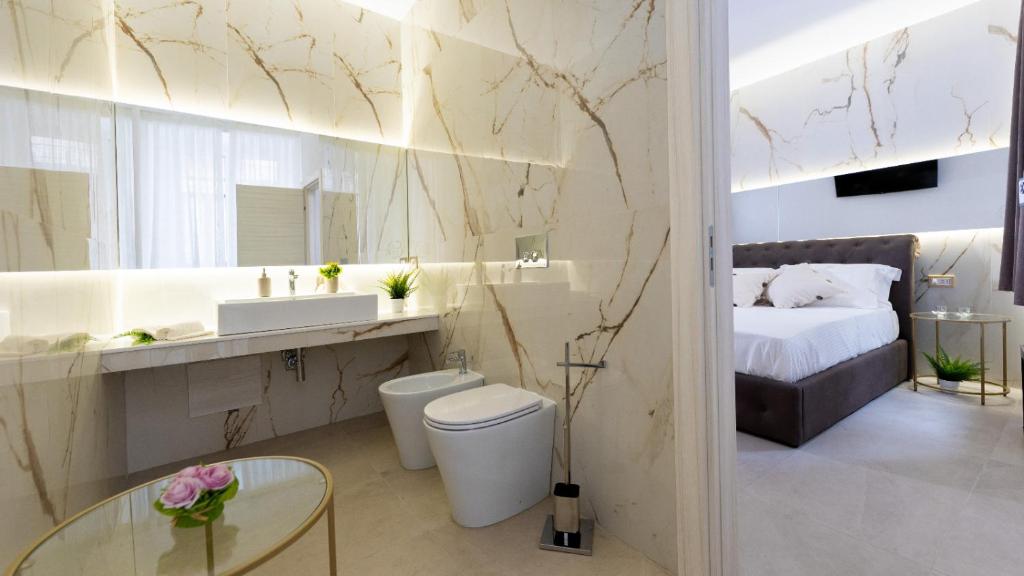 MAZZINI LUXURY JACUZZY SUITE Catania - 11