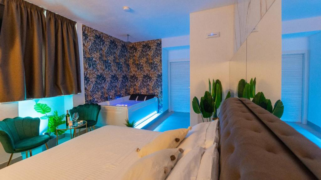 MAZZINI LUXURY JACUZZY SUITE Catania - 13
