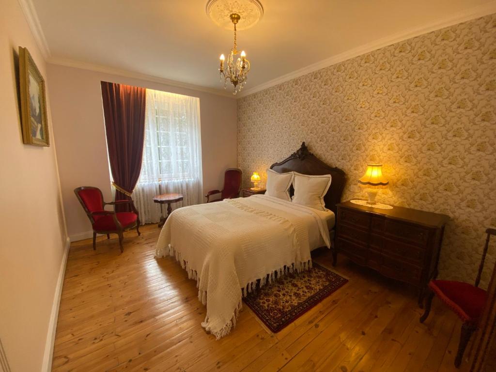 Logis Vélès - Executive Suite