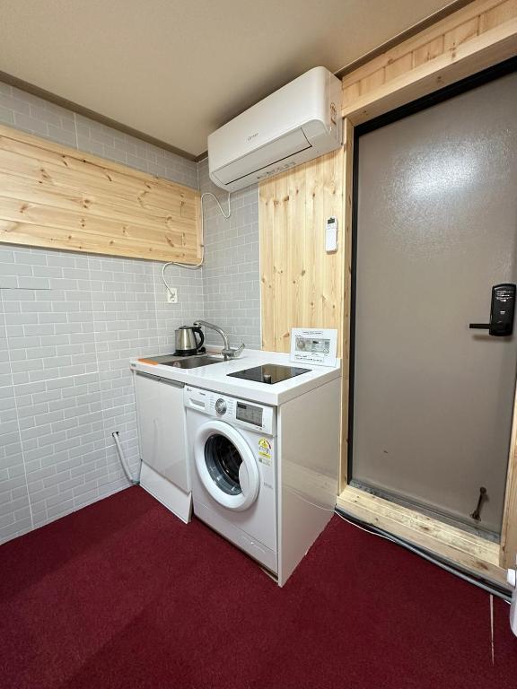 Seoul Station R Guesthouse - Standard Single Room With Shower