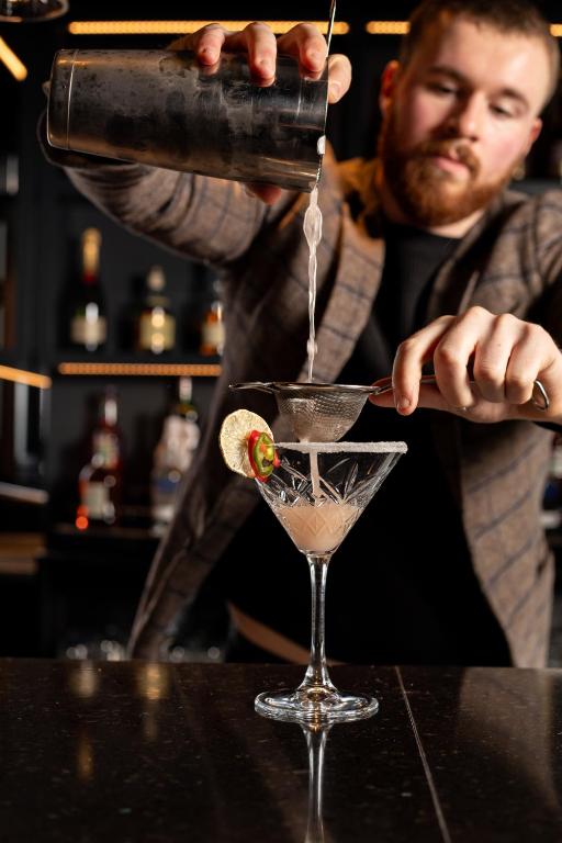 Moxy Edinburgh Fountainbridge - Resim 12