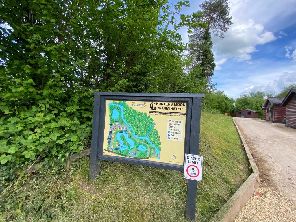 Fotografie z fotogalerie ubytování Hunters Hideaway-Hot Tub-Wiltshire-Groups v destinaci Warminster