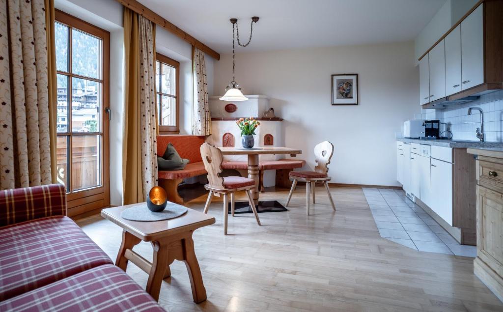 Kuchyň nebo kuchyňský kout v ubytování Sonnenhof Appartements