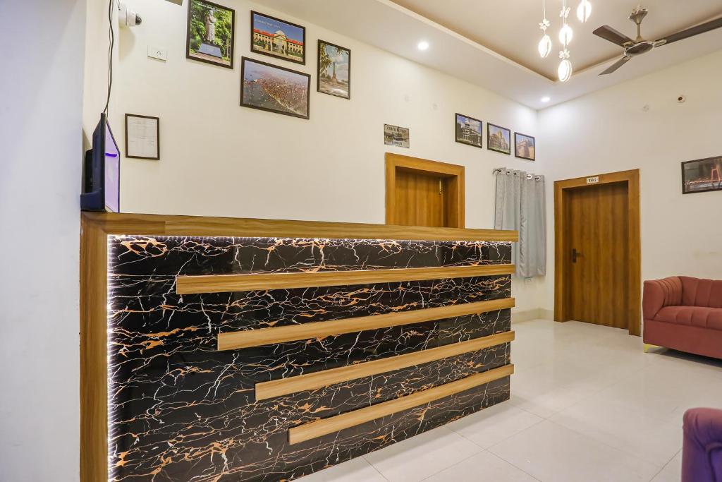 Posezení v ubytování FabHotel JP Villa