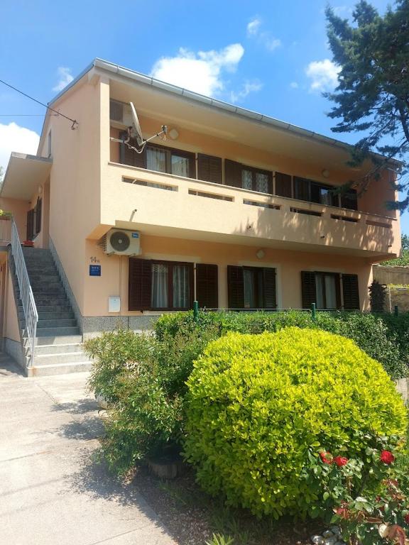 Budova, v ktorej sa apartmán nachádza