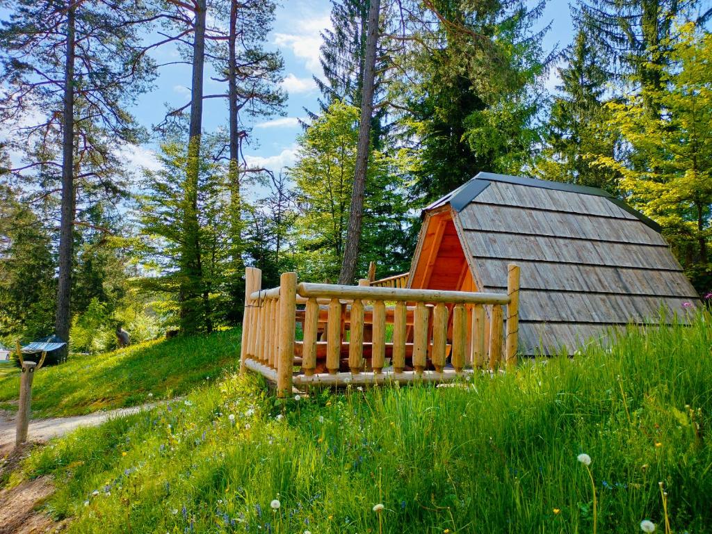 Zahrada ubytování Glamping Lake Bloke