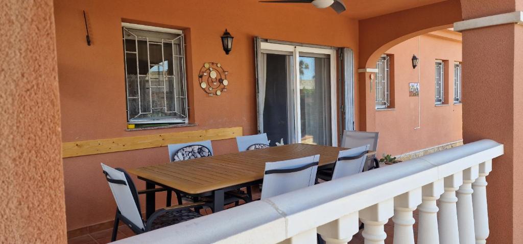 Balkón alebo terasa v ubytovaní Riumar "El Cazador", 200m to beach, private pool, On-Site-Service, dog beach