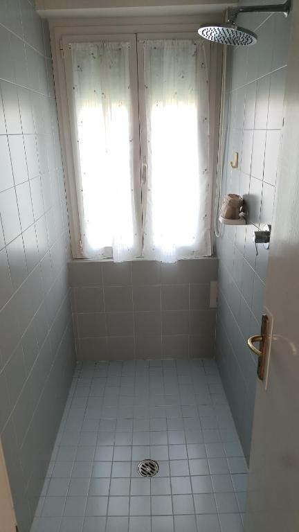 Villa Serena - Habitación Individual Con Baño Compartido