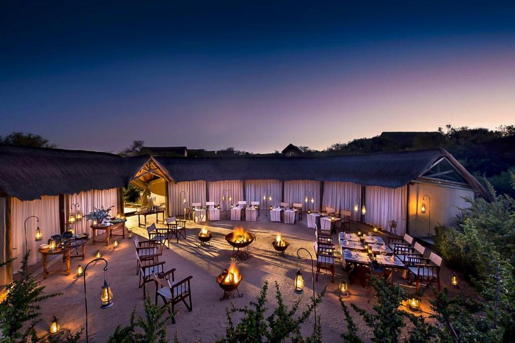 Restaurace v ubytování Gorah Elephant Camp