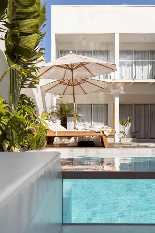 A piscina localizada em Olisa Hotel Boutique ou nos arredores