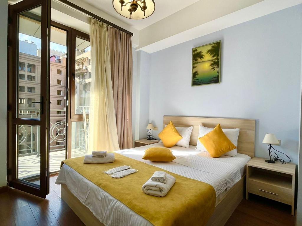 NS Apartments in Yerevan city centre - One-Bedroom Apartment With Balcony