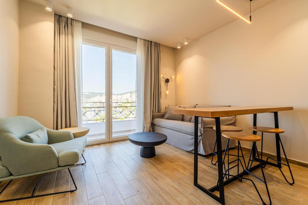 Iridium Old Town Luxury Suites - 11