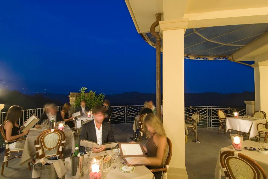 Hostia v ubytovaní Villa la Borghetta Spa Resort