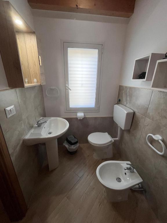 Koupelna v ubytování Debel house