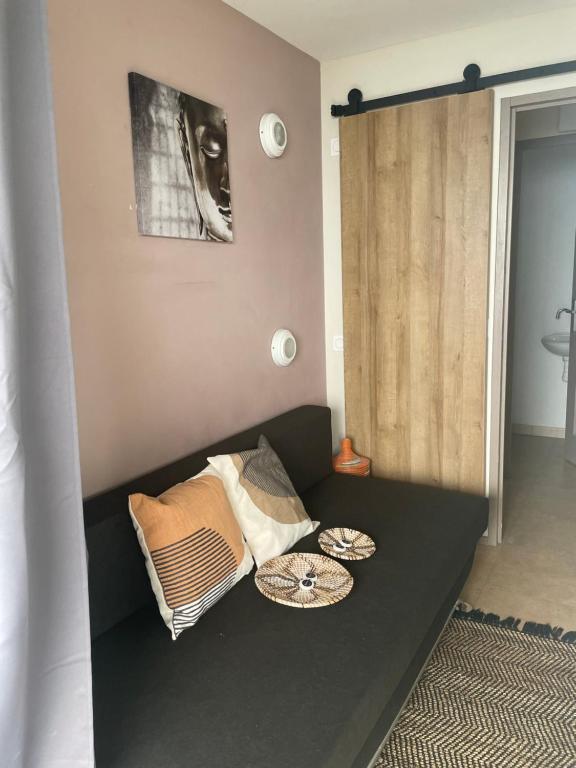 Postel nebo postele na pokoji v ubytování Vue mer incroyable aux portes de Monaco