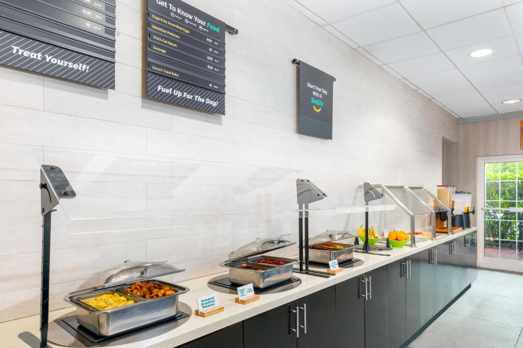 Holiday Inn Miami-Doral Area by IHG photo