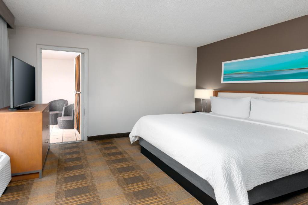 Holiday Inn Miami-Doral Area, an IHG Hotel - 