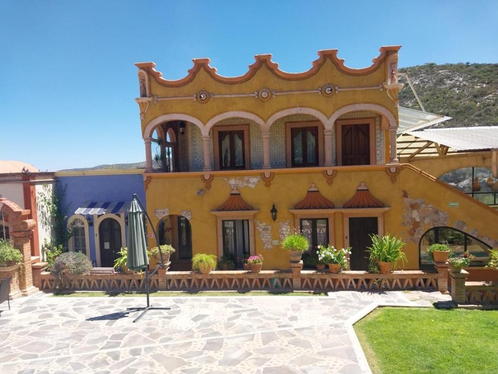 Budova, kde se hotel nachází