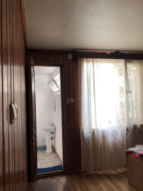 Fotografie z fotogalerie ubytování Отел Нана v destinaci Kobuleti