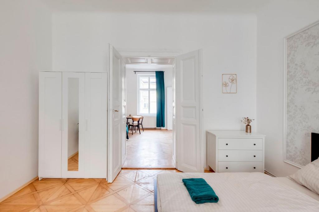 Postel nebo postele na pokoji v ubytování City center premium apartment Bohemia