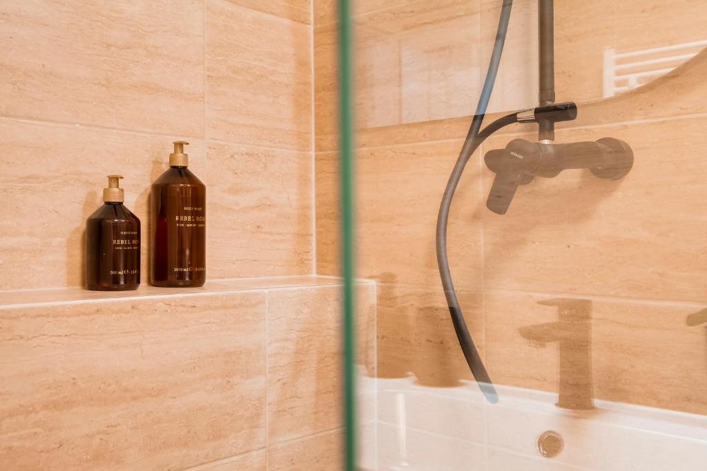Koupelna v ubytování City center premium apartment Bohemia