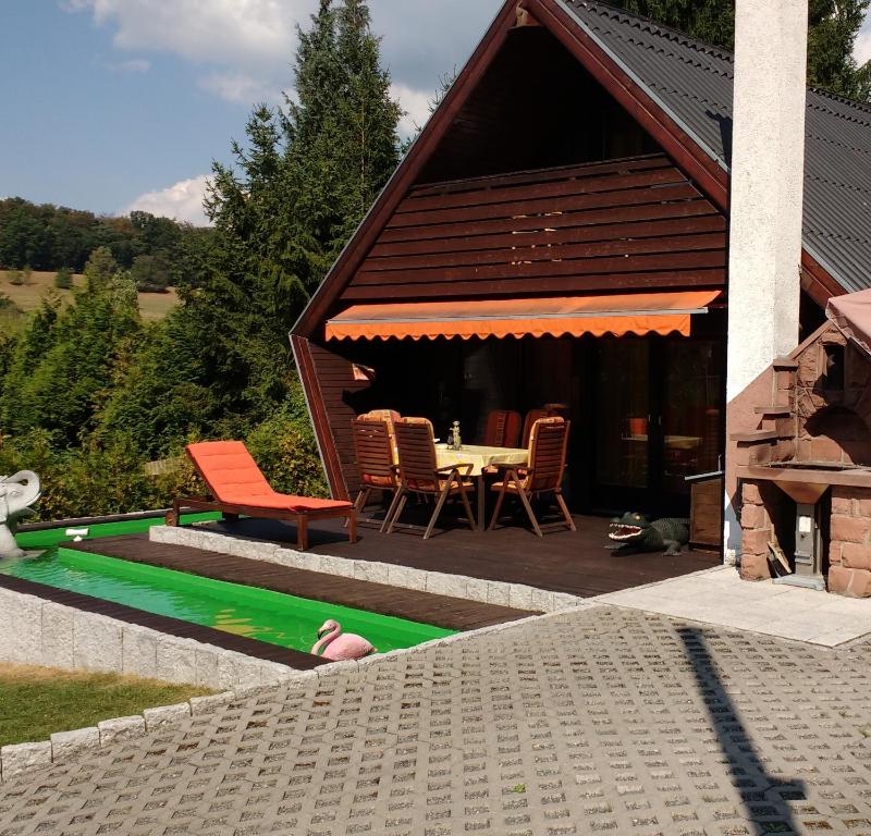 Bazén v ubytování Haus Tsavo nebo v jeho okolí