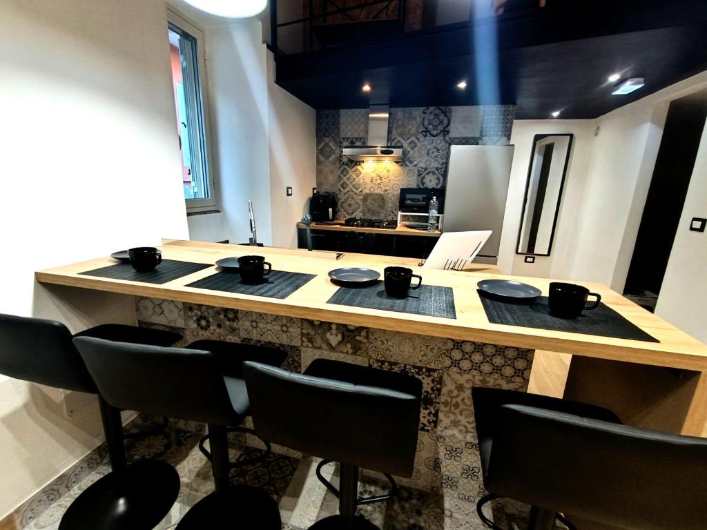 Kuchyň nebo kuchyňský kout v ubytování Ti Scialìi Loft