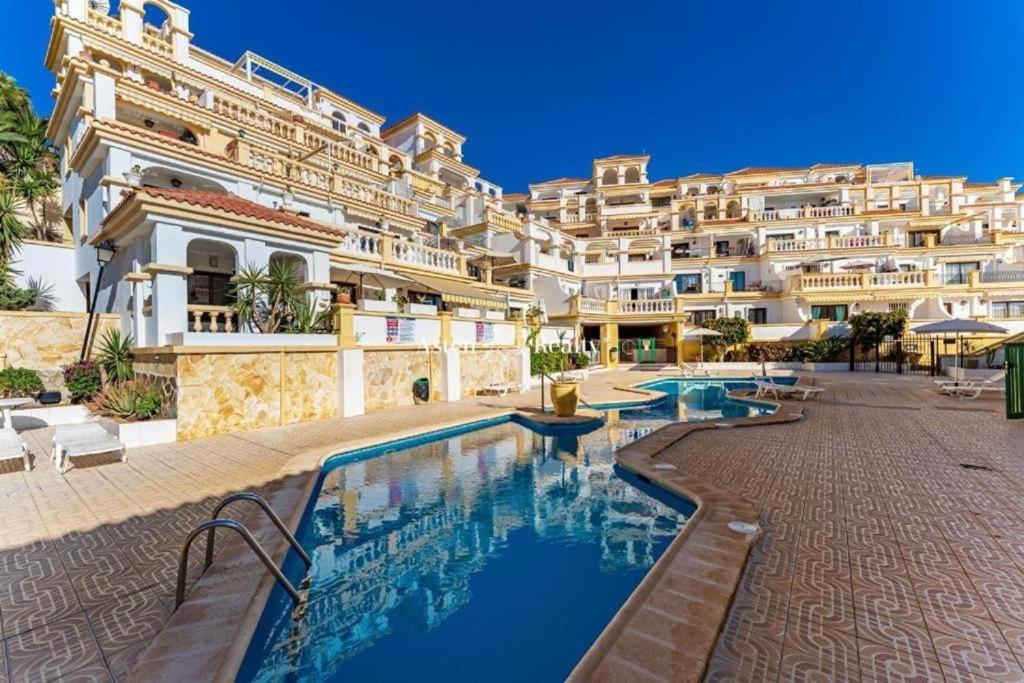 Sunny Terrace Apartment with Pools in Costa Adeje