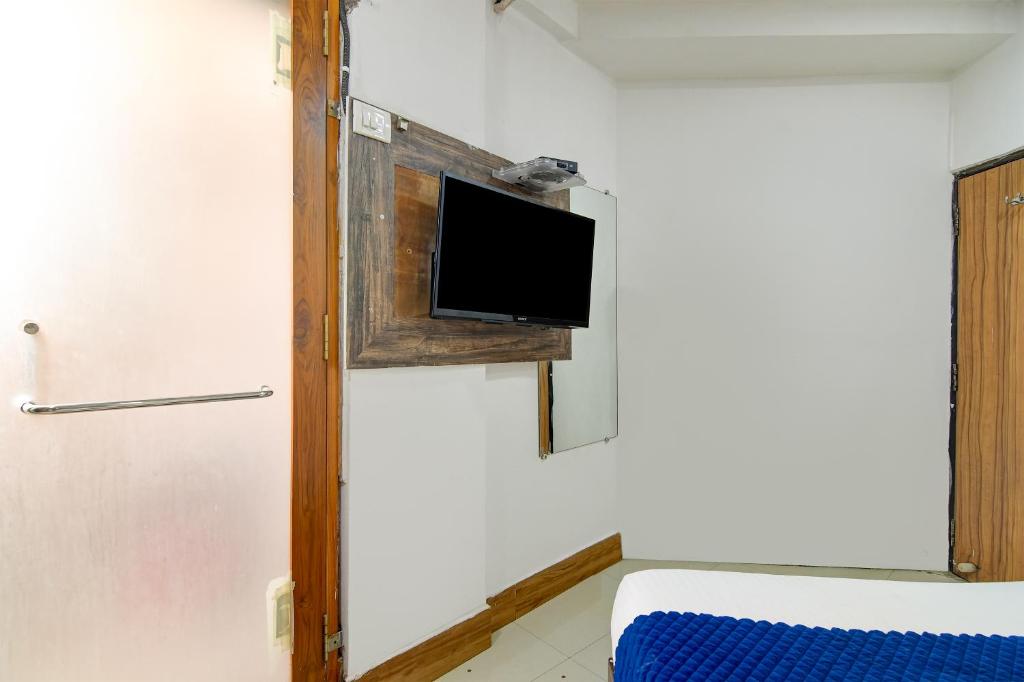 TV a/nebo společenská místnost v ubytování Hotel Q Inn