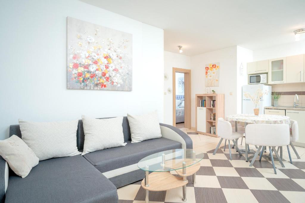 Kuchyň nebo kuchyňský kout v ubytování Apartments Edi - ZF Hvar