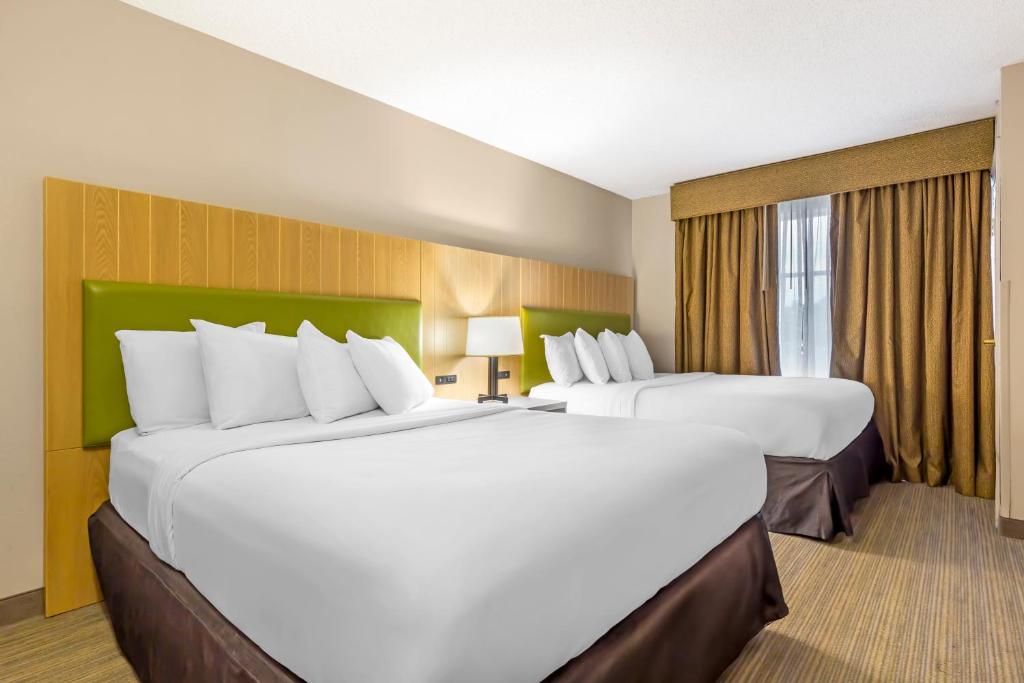 Country Inn & Suites by Radisson, Newport News South, VA - 