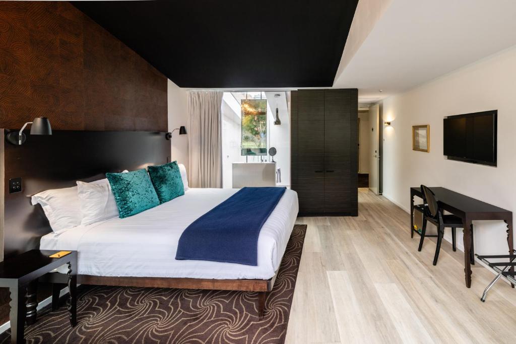 Queenstown Park Boutique Hotel photo