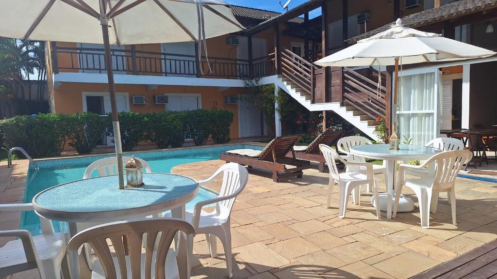A piscina localizada em Pousada Rosa dos Ventos Juquehy ou nos arredores