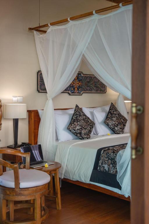 The Compass Rose Ubud - 14