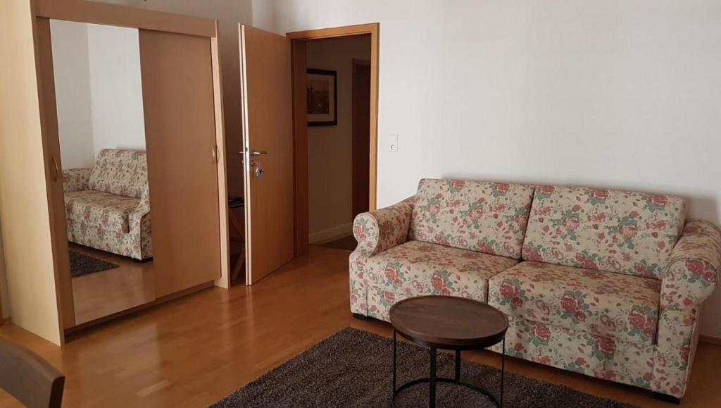 Gästehaus Luise - Apartamento Com Varanda