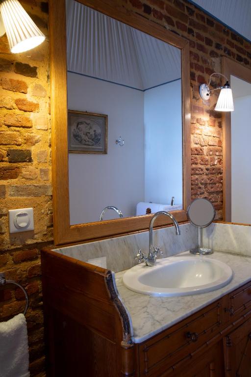 Château de Montmirail - Chambre Quadruple Avec Salle De Bain